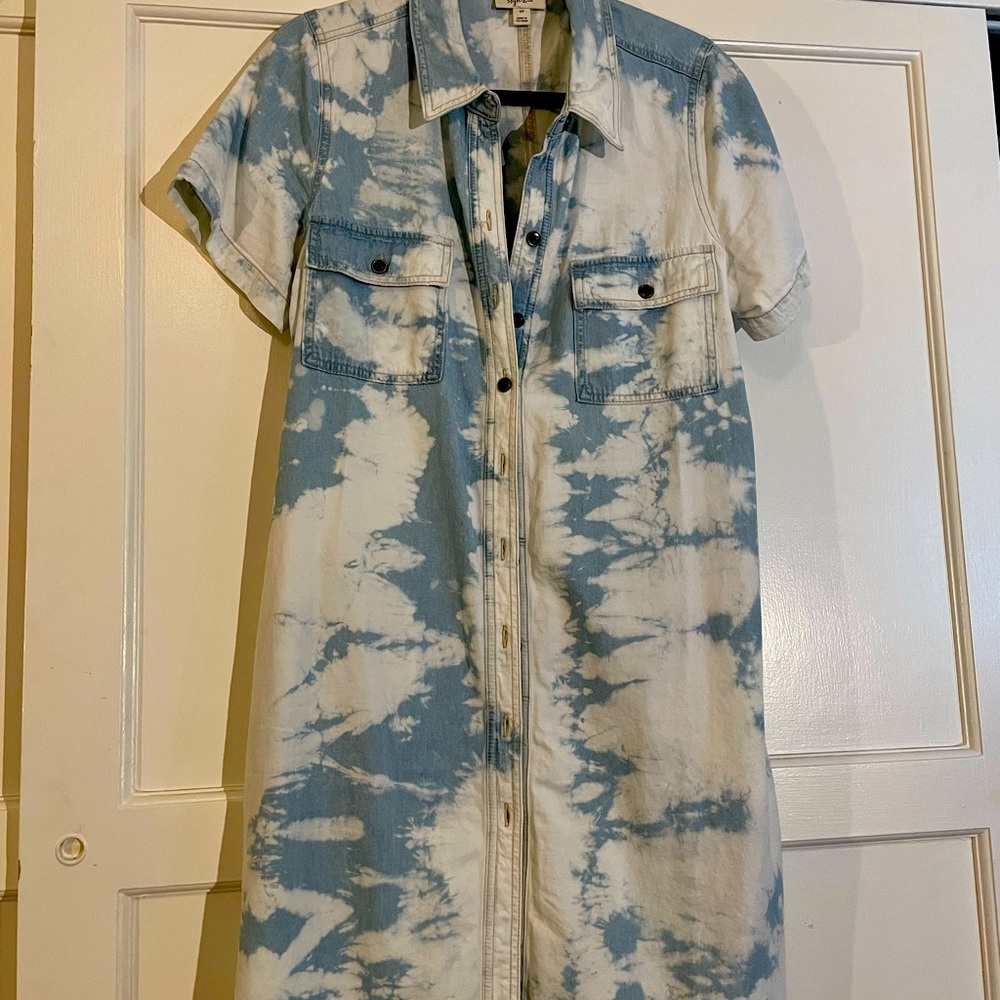 Clean denim dress